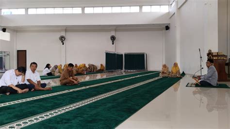pigura lm untuk guru|Delayota Buka.